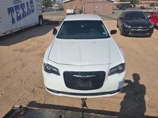 2019 Chrysler 300 Touring - Exterior Front Center Image